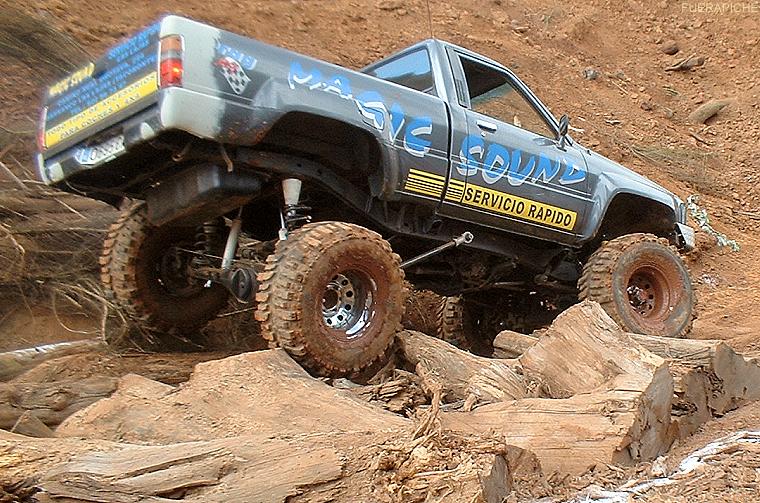 hilux trial 4x4